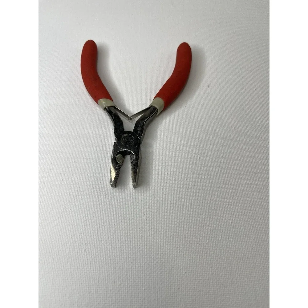 Husky Plier, Needle Nose, Long Tip, Serrated Jaw, 4